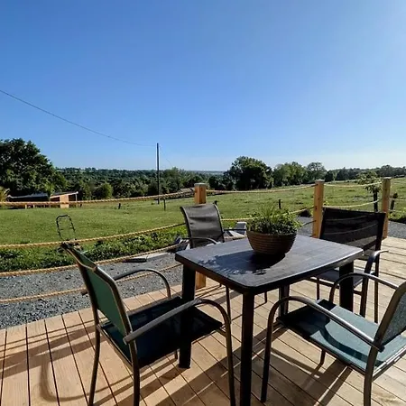 Les Petites Maisons Dans La Monterie La Source