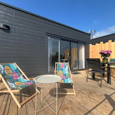 펜션 Les Petites Maisons Dans La Monterie La Source *